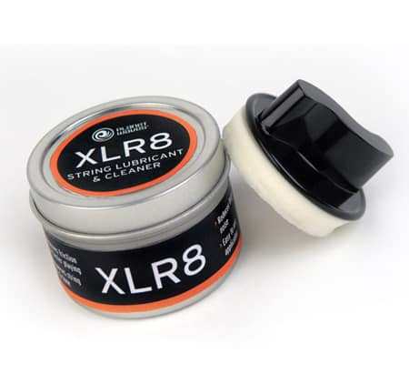 PLANET WAVES XLR8 STRING CLEANER